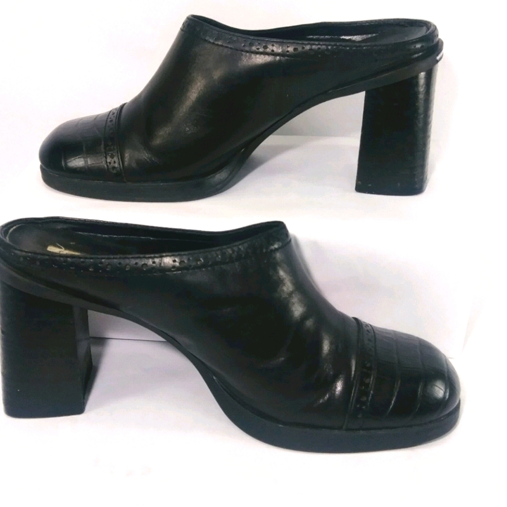 Tommy Hilfiger mules clogs